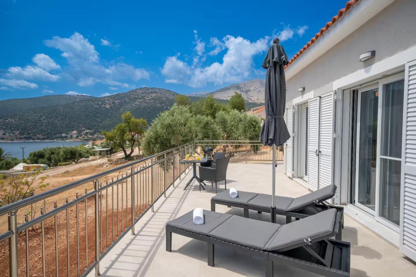 Maritina'S Apartments Amazing Sea View Agia Efimia Exterior photo